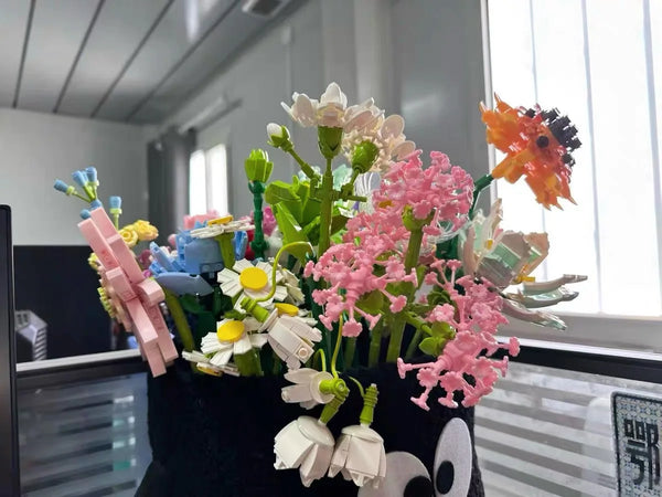 24-Day Lego Flower Bouquet 